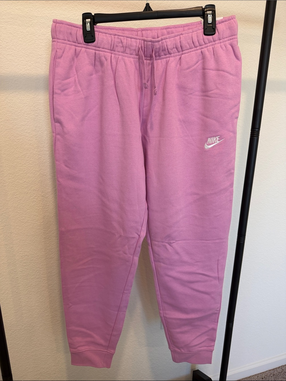 Nike Women's Pink Jogger Sweatpants